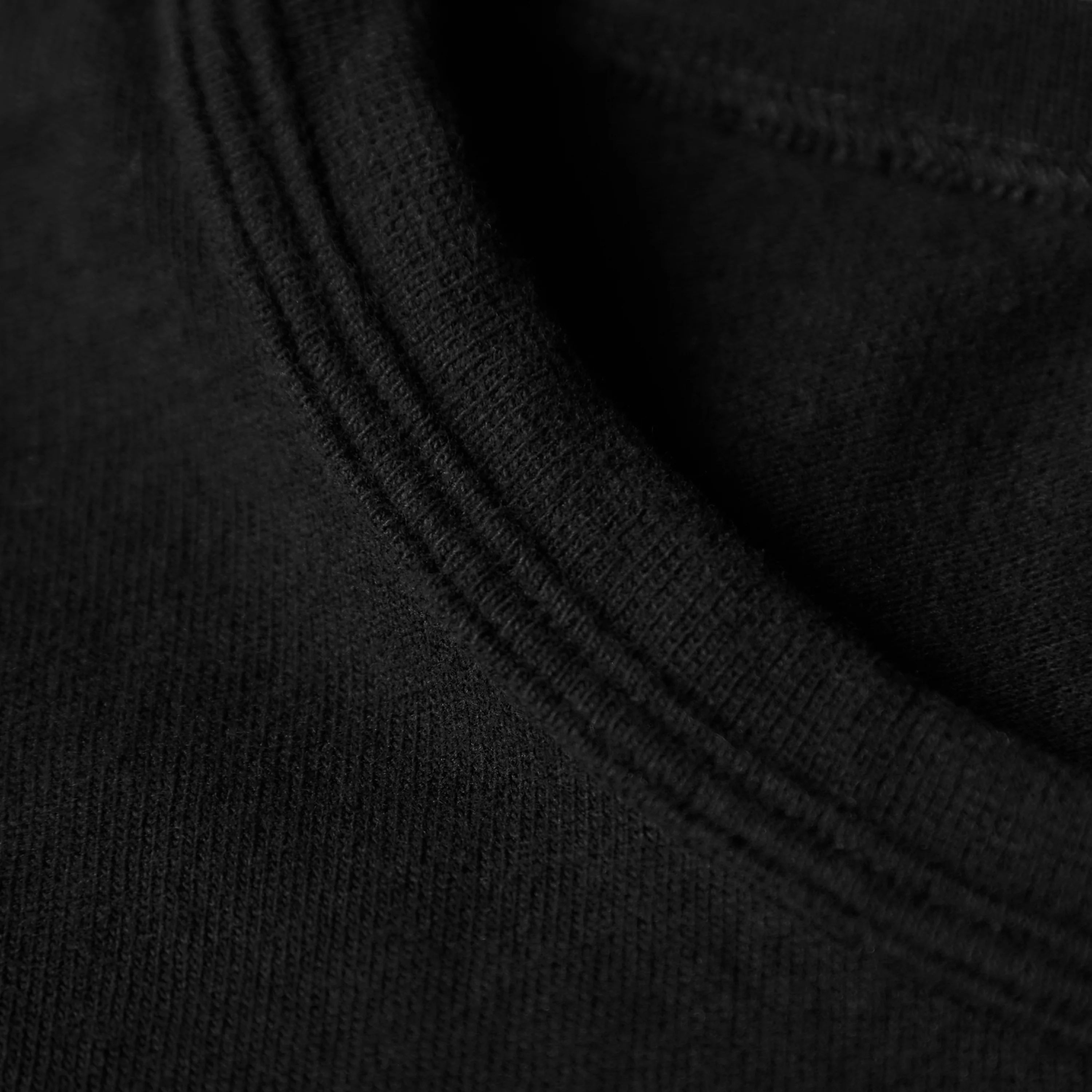 Everyday Classic Longsleeve T-Shirt - Image 8
