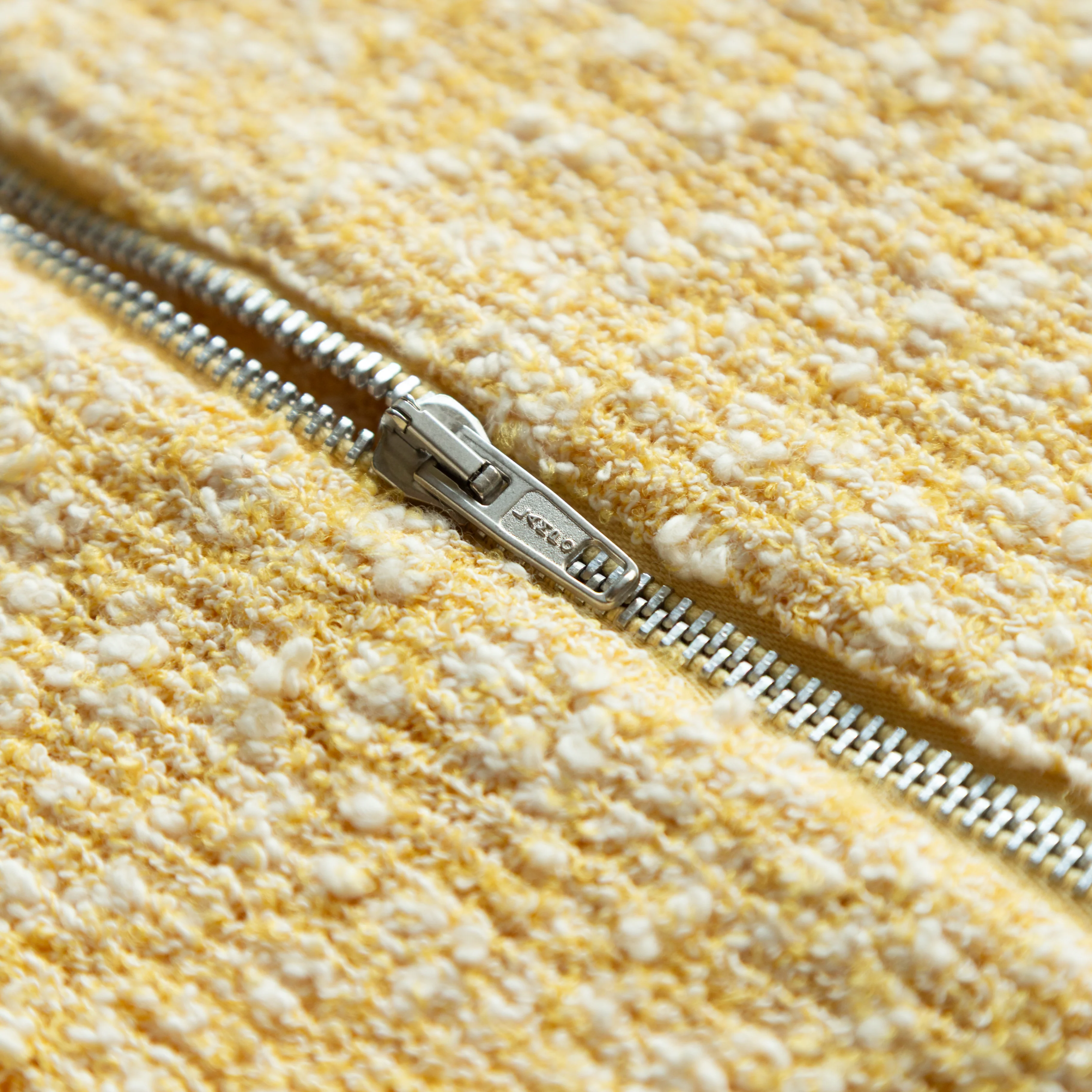Boucle Hover Zip-Through - Image 6